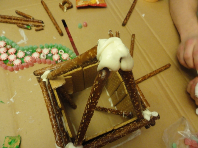 how to make a log cabin gingerbread house