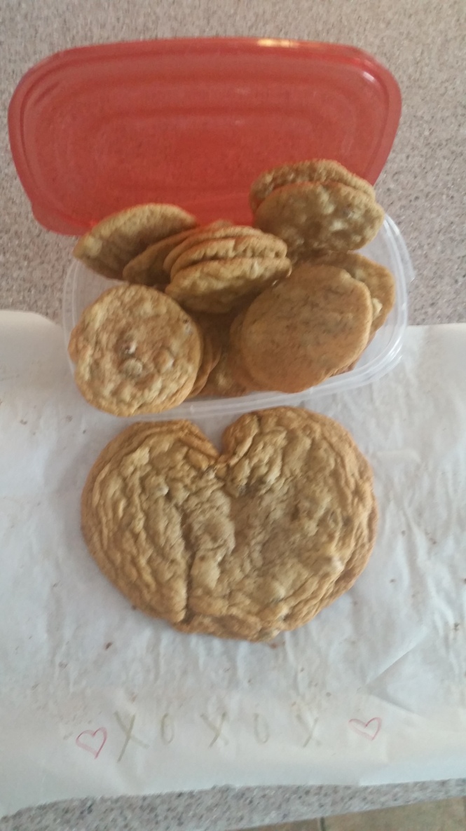chocolate chip cookies DIY recipe heart-shaped