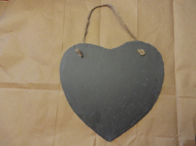 DIY Valentine's Day craft chalk board heart